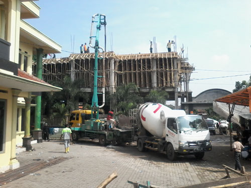 Simulasi biaya beton ready mix plus sewa pompa beton PT. Mitra Kontraktor Bangunan